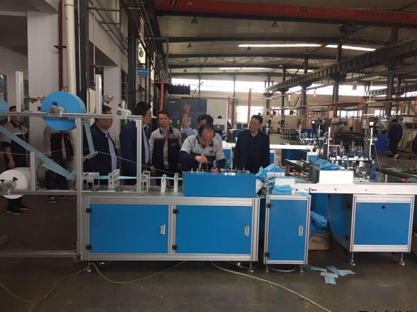 泓源公司領(lǐng)導(dǎo)班子深入豐收、泓盛達(dá)公司開展工作調(diào)研(圖2)