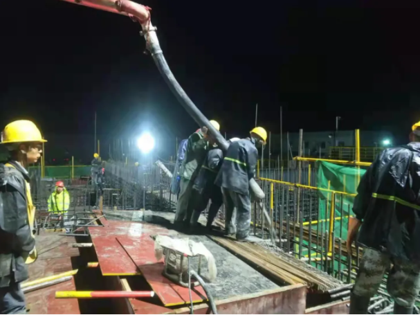 腳踏實(shí)地抓項(xiàng)目 擔(dān)當(dāng)奉獻(xiàn)保民生 ——市產(chǎn)投集團(tuán)“學(xué)黨史、辦實(shí)事、保民生” 穩(wěn)步推進(jìn)重大項(xiàng)目建設(shè)(圖2)