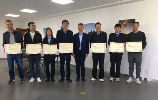 市產(chǎn)投集團(tuán)團(tuán)委舉辦“慶五一、迎五四”球類聯(lián)誼比賽(圖3)